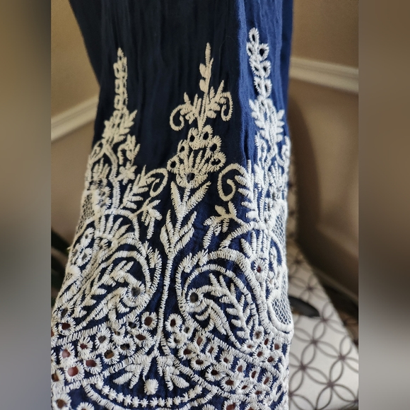 Forgotten Grace Embroidered Button Cotton Top. Size XL - Picture 3 of 6